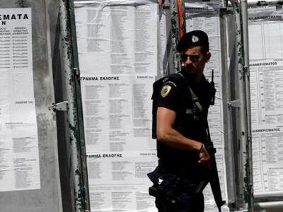 Δεύτερο κόμμα η Χ.Α. στις «κάλπες» των αστυνομικών