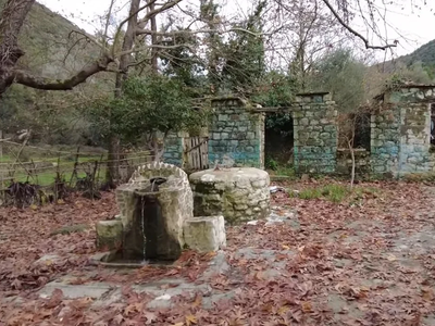 Το χωριό - φάντασμα στη Δυτική Ελλάδα: Ε...