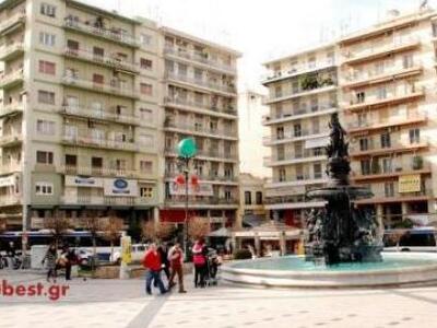 Πάτρα: Ποτέ την Κυριακή και από τους Εμπ...