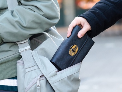 Πάτρα: Της "βούτηξε" 20 ευρώ μ...