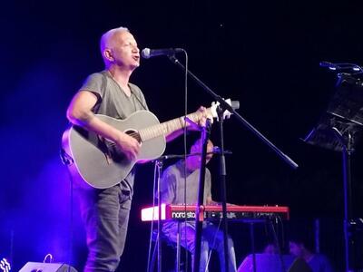 ΔΕΙΤΕ ΦΩΤΟ από τη συναυλία του Χρήστου Θ...