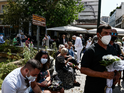 To τελευταίο αντίο στον Μίκη Θεοδωράκη- ...