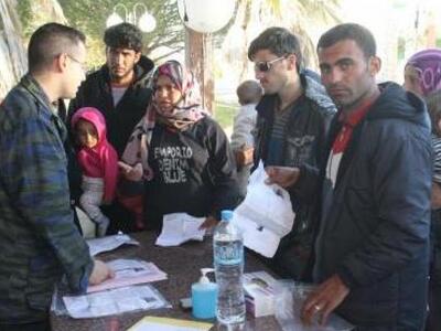 Δύο πούλμαν με 58 μετανάστες από τον Πει...