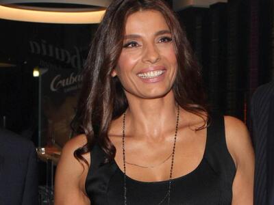 ΔΕΙΤΕ την Πασχαλινή... selfie της Πόπης ...