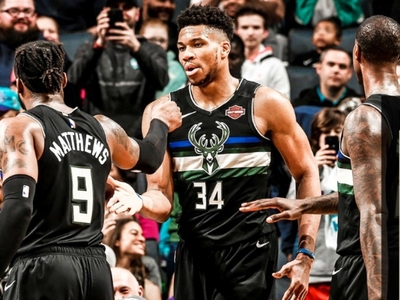 Εξωπραγματική... παράσταση του Γιάννης Α...