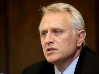 ''Καμία μαζική νομιμοποίηση μεταναστών'' 