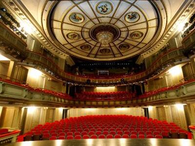 Μειώνει την τιμή στα εισιτήρια το Εθνικό Θέατρο 