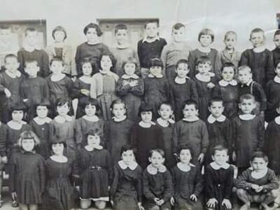 Συνάντηση των αποφοίτων του Στρούμπειου ...