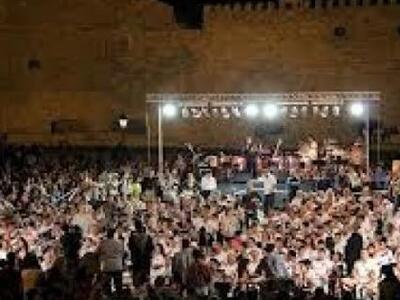 Και με τη ..βούλα Γκίνες στην Κρήτη η Με...