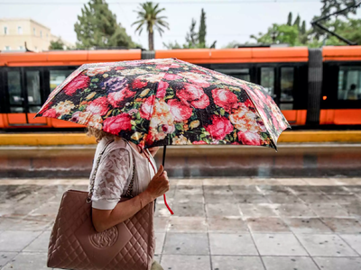 Καιρός σήμερα: Βροχές με καταιγίδες και ζέστη