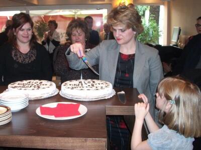 η Διευθύντρια Σπουδών του Ι.ΙΕΚ ΒΕΡΓΗ κό...