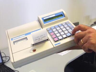 Μπαράζ ελέγχων σε ελεύθερους επαγγελματί...