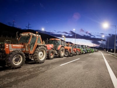 Στο Μαξίμου την Τρίτη οι αγρότες με τα τ...