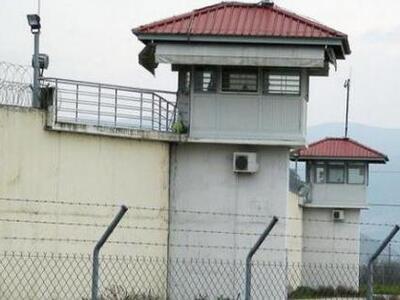 Ηρωίνη, μαχαίρι και κινητά στις φυλακές Τρικάλων