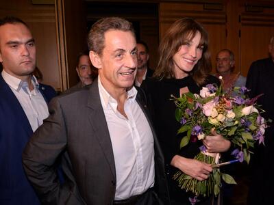 ΧΛΙΑΡΗ ΥΠΟΔΟΧΗ ΣΕ ΚΑΡΛΑ ΜΠΡΟΥΝΙ - ΜΙΣΟΓΕ...