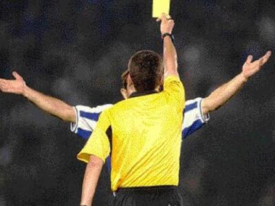 Του έδειξε... άσπρη κάρτα! ΔΕΙΤΕ ΤΟ ΒΙΝΤΕΟ