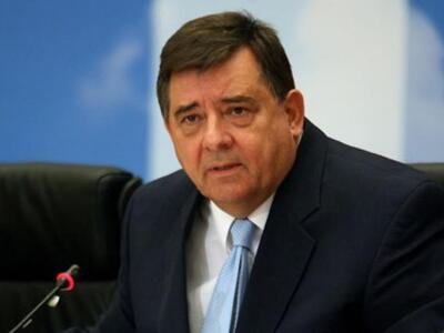 Καρατζαφέρης: «ΣΥΡΙΖΑ της Δεξιάς» ο κυοφ...