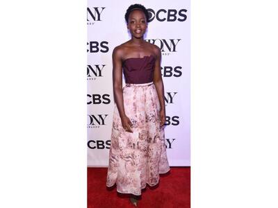 Λουπίτα και Oscar de la Renta