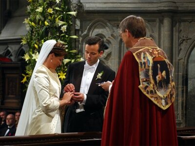 Αυτοκτόνησε ο συγγραφέας Άρι Μπεν, πρώην...