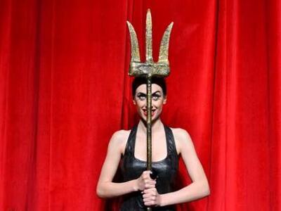 Πάτρα: Σατανερί (1930)του Θεόφραστου Σακ...