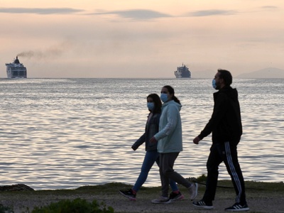 "Καλπάζει" ο κορωνοϊός στην Αχ...