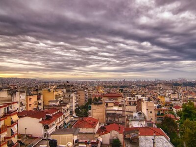 Καιρός: Ανεβαίνουν τα μποφόρ, πέφτει η θ...