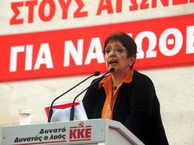 Παπαρήγα: Ο κ. Σαμαράς δημιουργεί ψεύτικ...