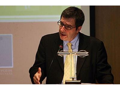 "Παγώνει" τα δημοτικά τέλη για...