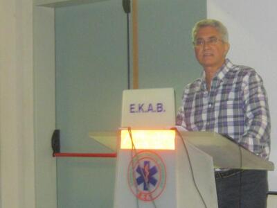 Παραιτήθηκε ο Πρόεδρος του ΕΚΑΒ, Κωνσταν...