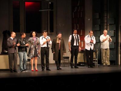 Δείτε φωτογραφίες από την πρεμιέρα του έ...