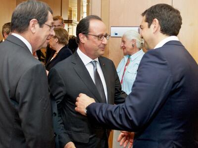 Ολάντ: Σοβαρές και αξιόπιστες οι προτάσε...