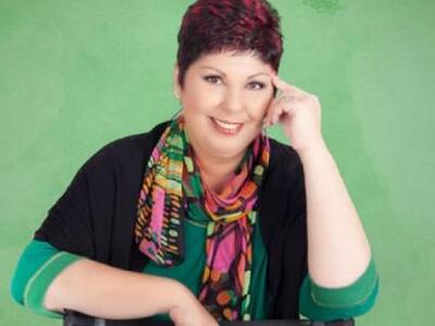 Έρχεται η συγγραφέας - φαινόμενο Λένα Μα...