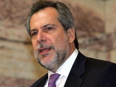 Παπουτσής: Ανοικτό το ενδεχόμενο τρομοκρ...