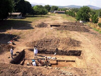 Αιγιάλεια: Συνεχίζονται οι ανασκαφές στη...
