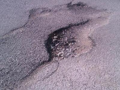 Πάτρα: Ολόκληροι...κρατήρες στους δρόμου...