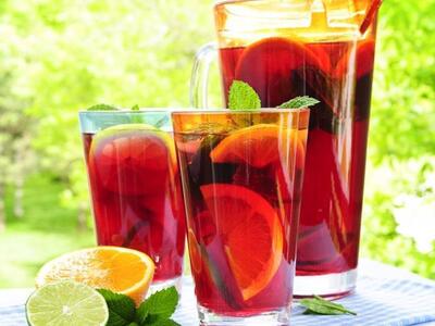 Ανοιξιάτικα μεσημέρια στο Jamón με εκλεκ...