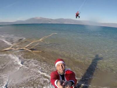 Πάτρα: Οι kite surfers του Δρεπάνου ντύθ...
