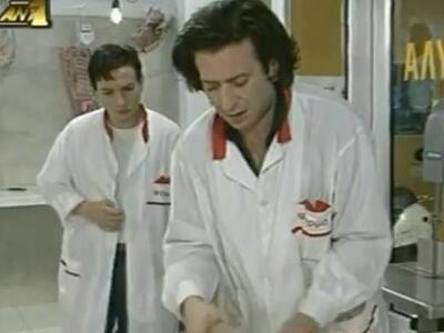 Σε σκηνή από τα τηλεοπτικά "Εγκλήμα...