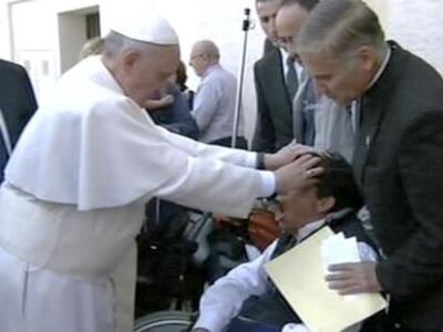 Οι 4 δαίμονες που εξόρκισε ο Πάπας - ΔΕΙ...