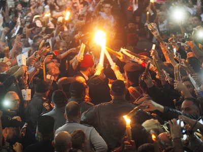 Με καθυστέρηση ξεκίνησε η πτήση με το Άγ...