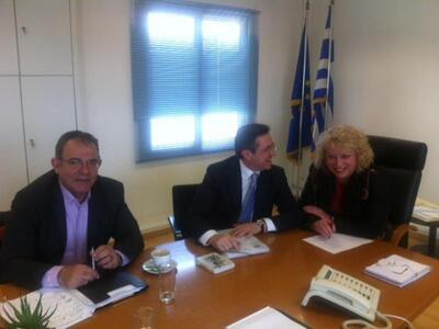 Νικολόπουλος: Το εμπόριο ελπίδων με θέμα...