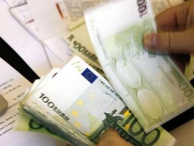 Καταρρέουν τα ασφαλιστικά ταμεία