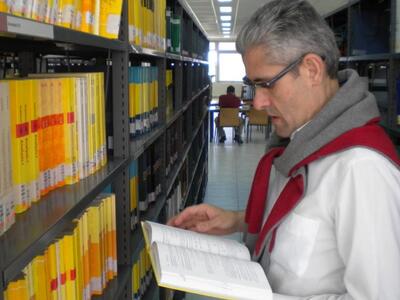 Η Ελλάδα υποδέχεται το 2017 με χιλιάδες ...