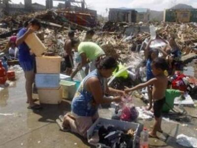 Φιλιππίνες - Τυφώνας: Οι νεκροί ξεπέρασα...