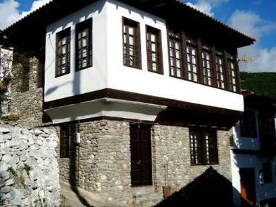 Δείτε το πατρικό σπίτι της Φαίης Σκορδά ...