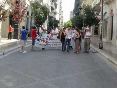 Εκπτωτική Κυριακή σήμερα στην Πάτρα με α...