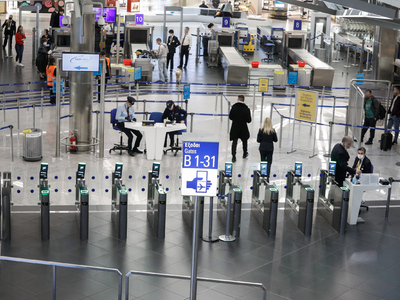 Η μία μετά την άλλη οι Ευρωπαϊκές χώρες ...