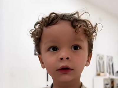 Okay Baby: Σκοτώθηκε σε τροχαίο ο 2χρονο...