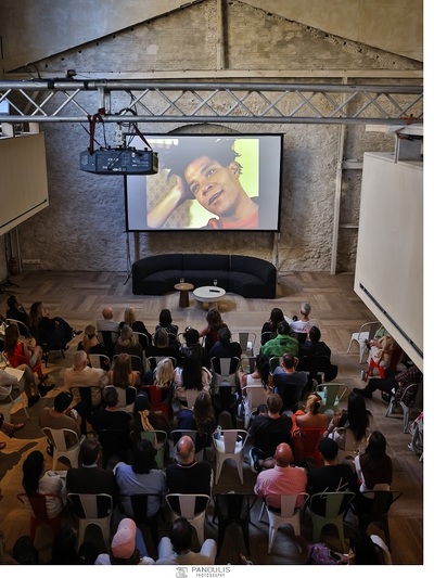 Η ώρα της προβολής και της συζήτησης