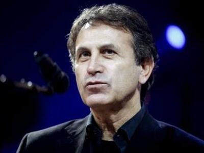 Γιώργος Νταλάρας: «Ο ερχομός του εγγονού...